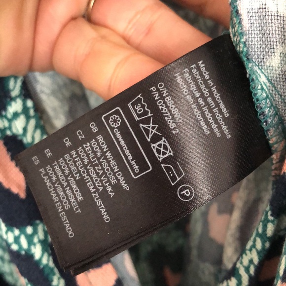 H&M awesome Animal Print Jumpsuit in Sz.8 Green/Pink/Navy - Picture 8 of 10